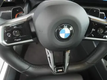 BMW 520 d M Sport AHK HUD STAHZ LED SOUND