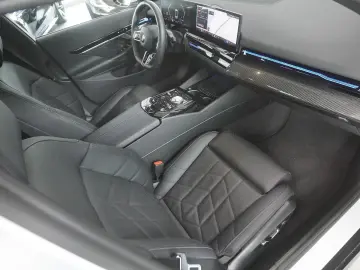 BMW 520 d M Sport AHK HUD STAHZ LED SOUND