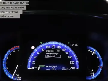 TOYOTA Corolla 1.8 Hybrid Active   sitzheizung   Adapti