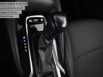 TOYOTA Corolla 1.8 Hybrid Active   sitzheizung   Adapti