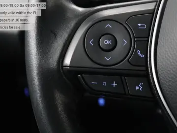TOYOTA Corolla 1.8 Hybrid Active   sitzheizung   Adapti