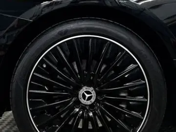 MERCEDES-BENZ CLE 450 4M AMG NIGHT
