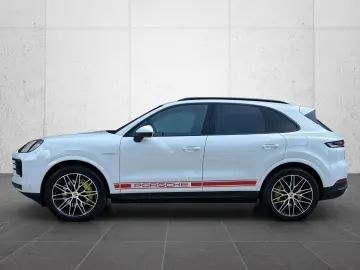 PORSCHE Cayenne E-Hybrid PANO BOSE PASM AHK