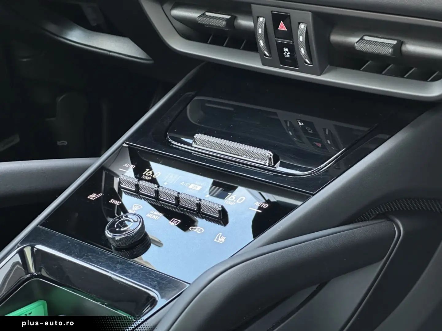 PORSCHE Cayenne E-Hybrid PANO BOSE PASM AHK