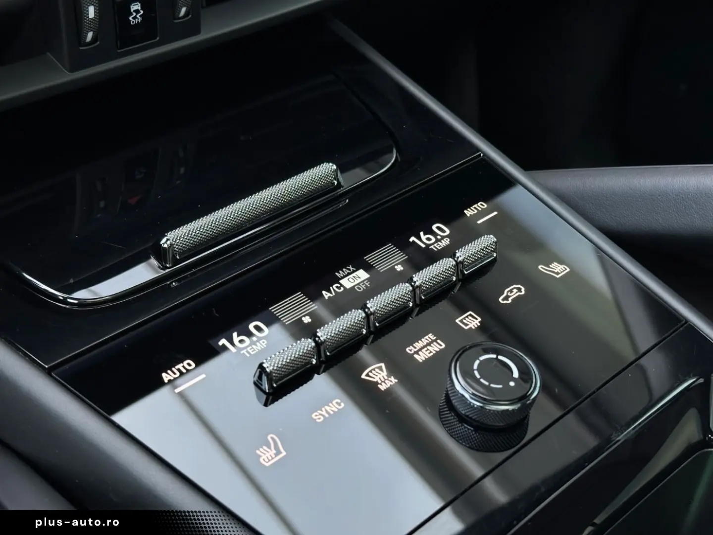 PORSCHE Cayenne E-Hybrid PANO BOSE PASM AHK
