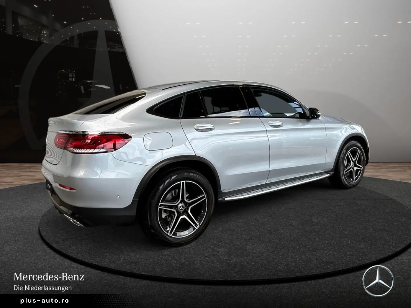 MERCEDES-BENZ GLC300 4M Cp AMG Night LED Kam Navi  C&hellip;
