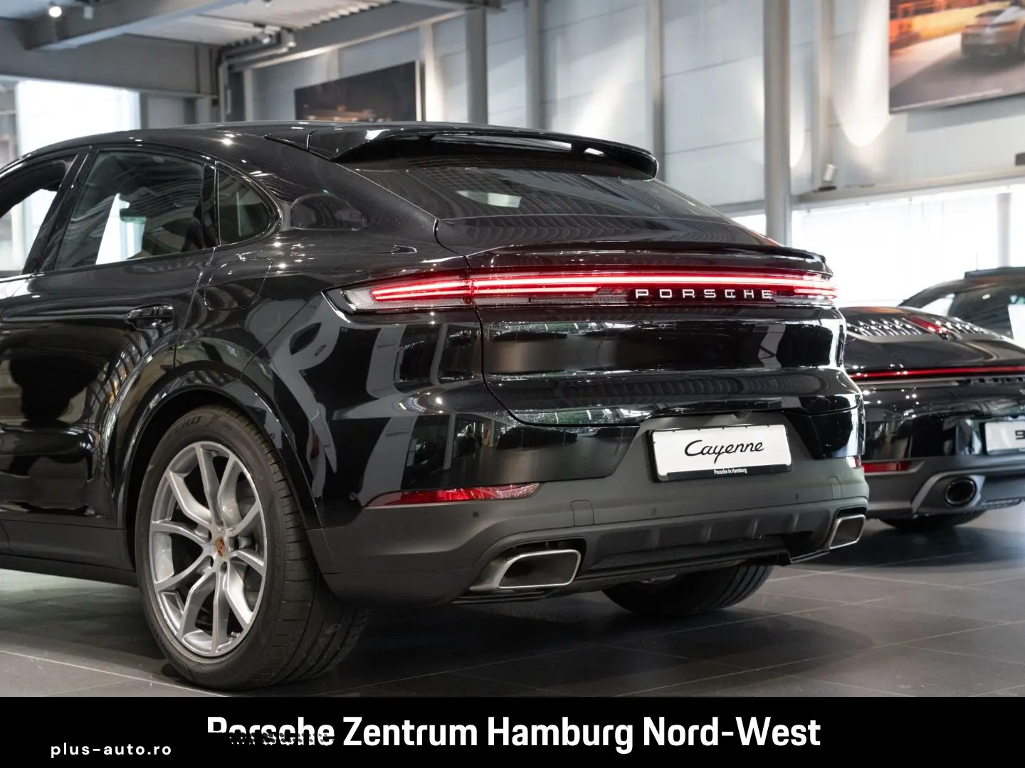 PORSCHE Cayenne E-Hybrid Coupe BOSE PASM 21-Zoll