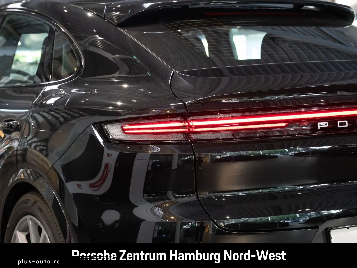PORSCHE Cayenne E-Hybrid Coupe BOSE PASM 21-Zoll