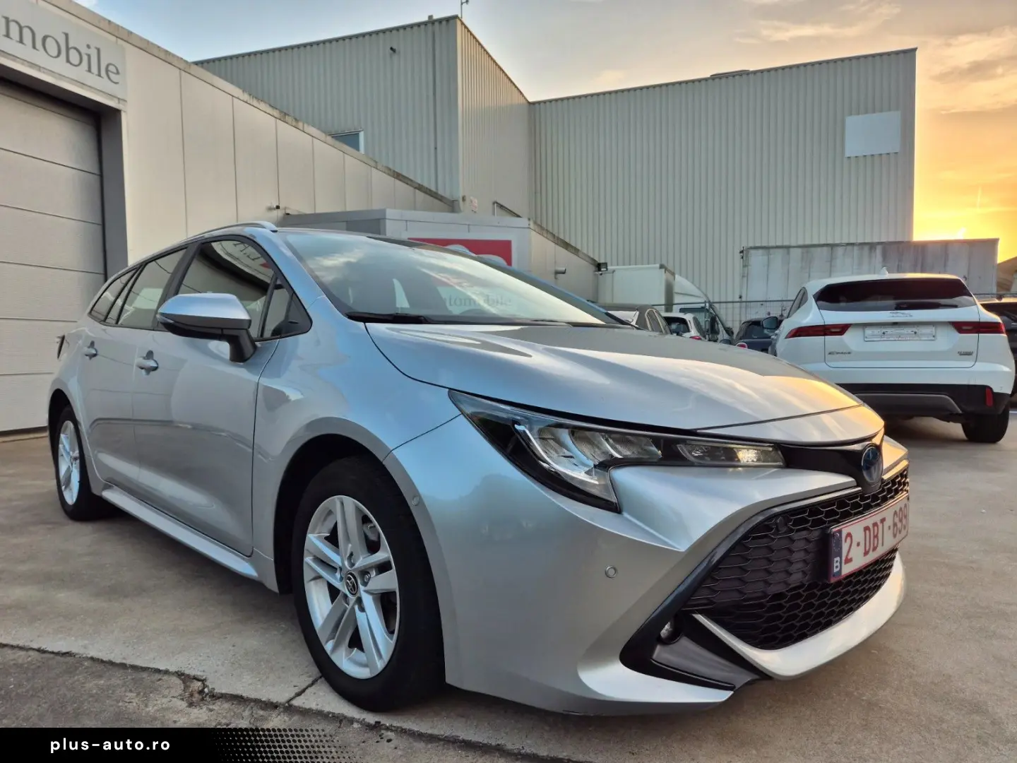 TOYOTA Corolla SW 1.8i   HYBRID   89.685 KM !! 2023 !!