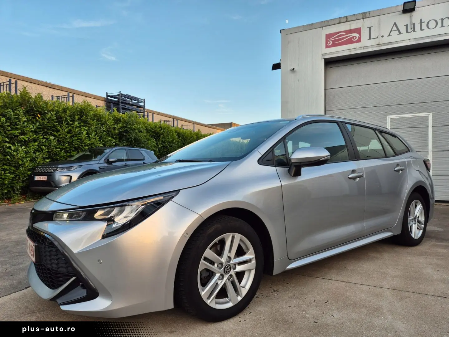 TOYOTA Corolla SW 1.8i   HYBRID   89.685 KM !! 2023 !!