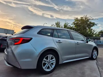 TOYOTA Corolla SW 1.8i   HYBRID   89.685 KM !! 2023 !!