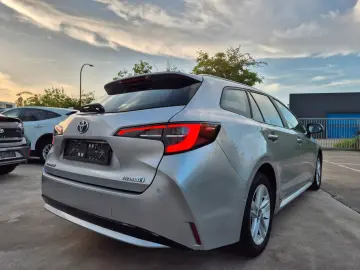 TOYOTA Corolla SW 1.8i   HYBRID   89.685 KM !! 2023 !!