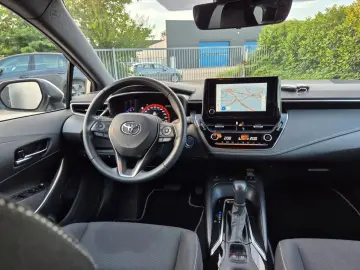 TOYOTA Corolla SW 1.8i   HYBRID   89.685 KM !! 2023 !!
