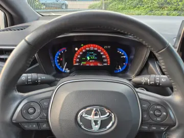 TOYOTA Corolla SW 1.8i   HYBRID   89.685 KM !! 2023 !!