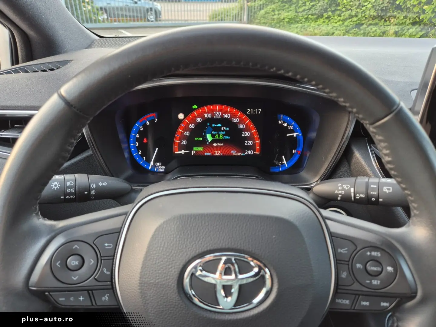 TOYOTA Corolla SW 1.8i   HYBRID   89.685 KM !! 2023 !!