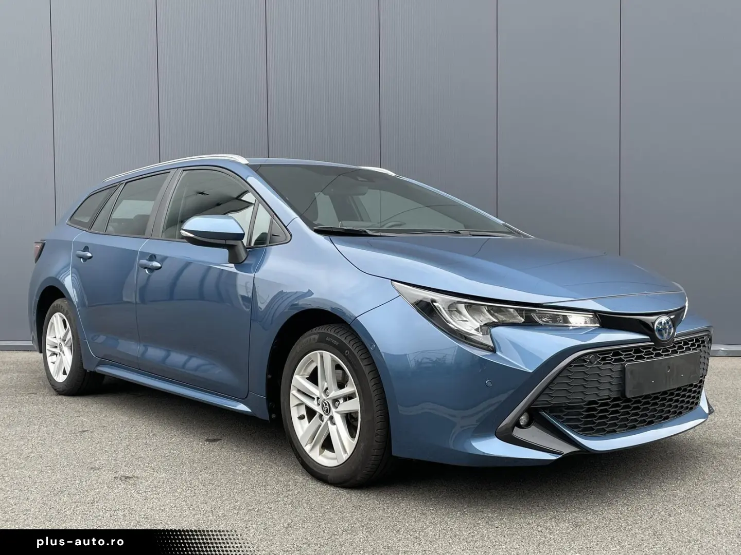TOYOTA Corolla Touring Sports 1.8 Dynamic e-CVT Busines