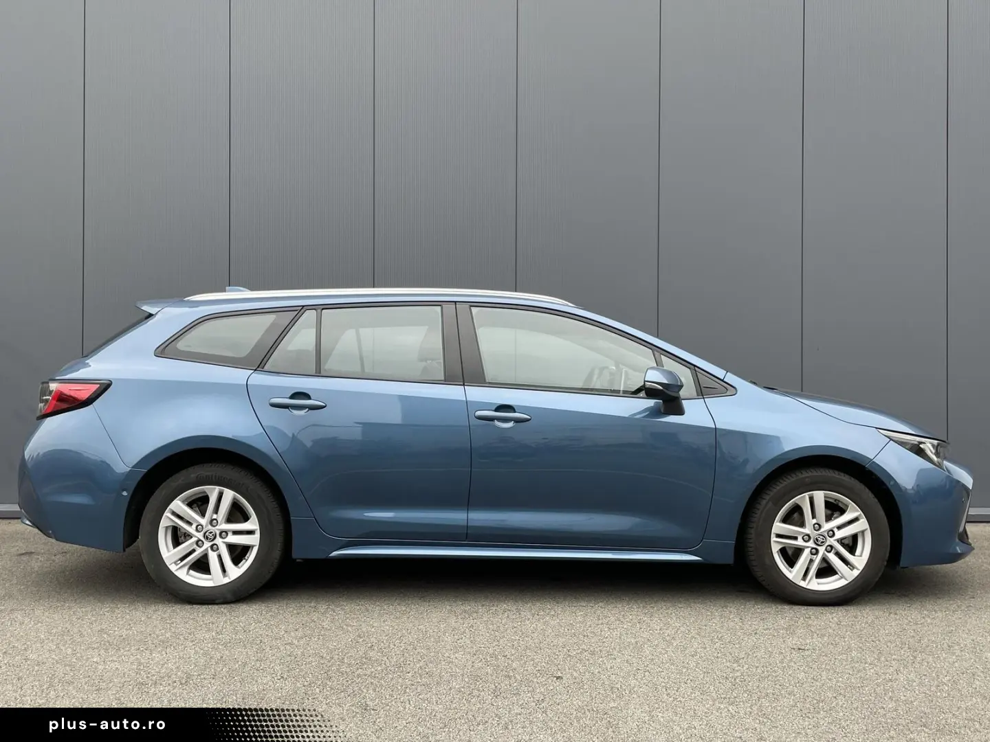 TOYOTA Corolla Touring Sports 1.8 Dynamic e-CVT Busines