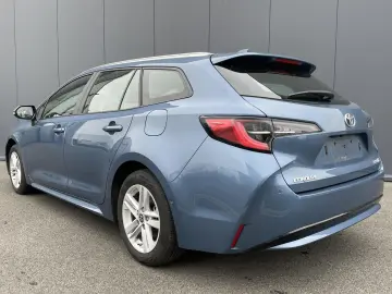 TOYOTA Corolla Touring Sports 1.8 Dynamic e-CVT Busines