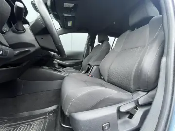 TOYOTA Corolla Touring Sports 1.8 Dynamic e-CVT Busines