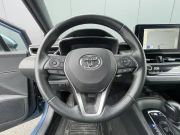 TOYOTA Corolla Touring Sports 1.8 Dynamic e-CVT Busines