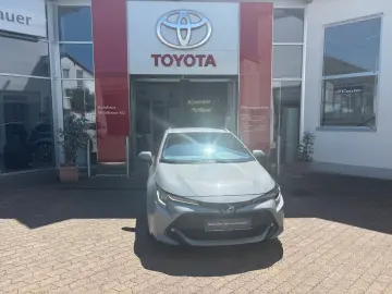 TOYOTA Corolla Touring Sports Hybrid Team D