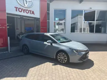 TOYOTA Corolla Touring Sports Hybrid Team D