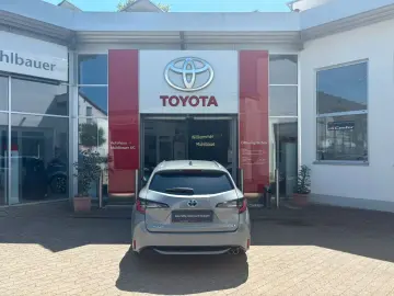 TOYOTA Corolla Touring Sports Hybrid Team D