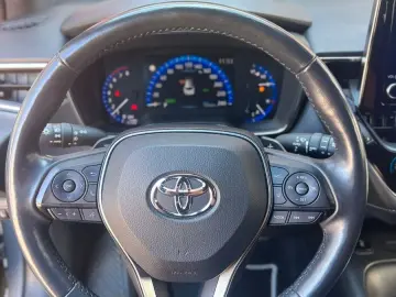 TOYOTA Corolla Touring Sports Hybrid Team D