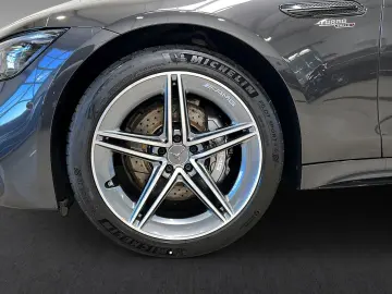 MERCEDES-BENZ GT 43 AMG 4M