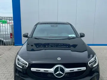 MERCEDES-BENZ GLC 200 COUPE 48V 4M AMG 19  COMAND KAMERA LED