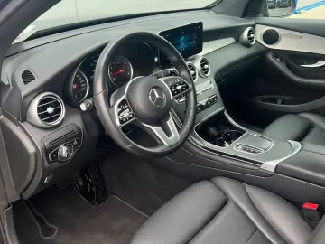 MERCEDES-BENZ GLC 200 COUPE 48V 4M AMG 19  COMAND KAMERA LED
