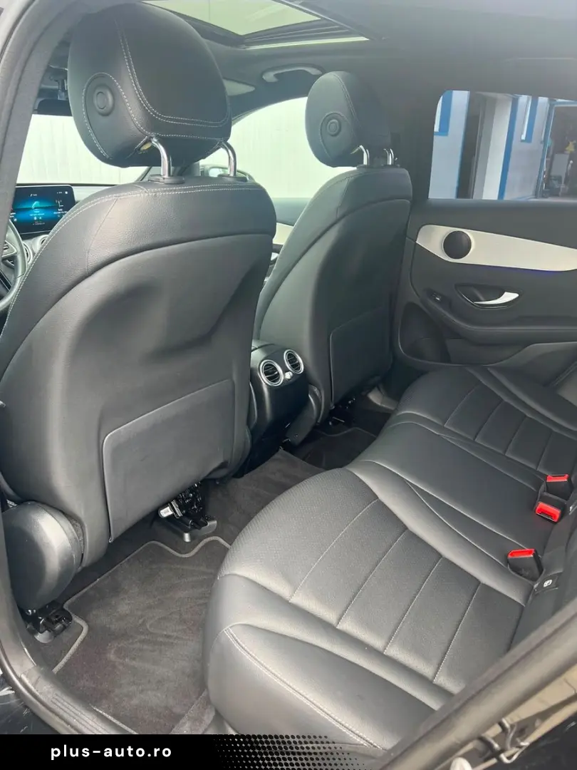 MERCEDES-BENZ GLC 200 COUPE 48V 4M AMG 19  COMAND KAMERA LED
