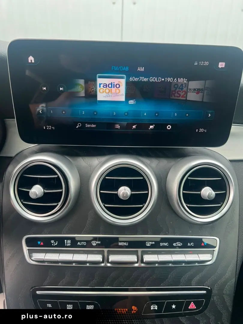MERCEDES-BENZ GLC 200 COUPE 48V 4M AMG 19  COMAND KAMERA LED
