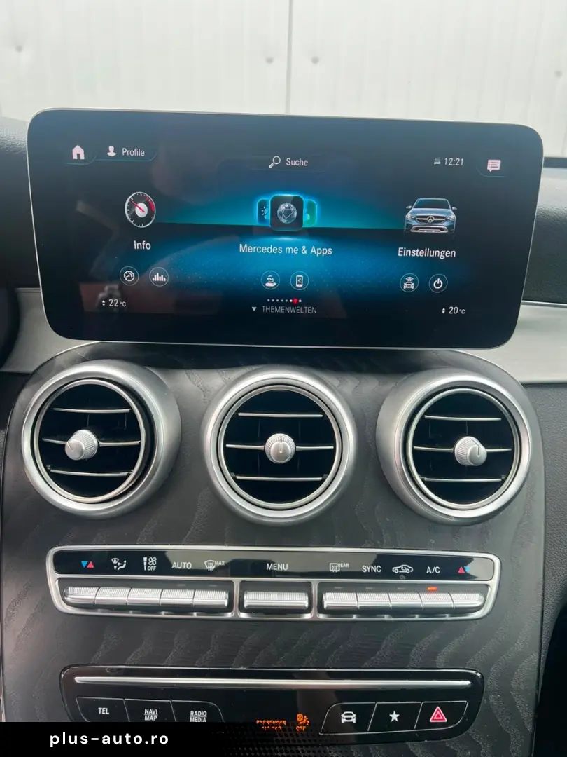 MERCEDES-BENZ GLC 200 COUPE 48V 4M AMG 19  COMAND KAMERA LED