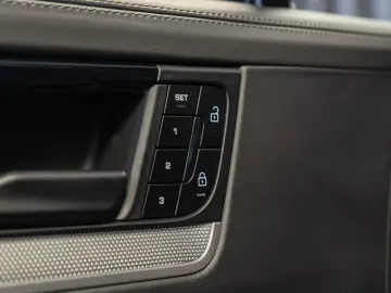 PORSCHE Cayenne S E-Hybrid