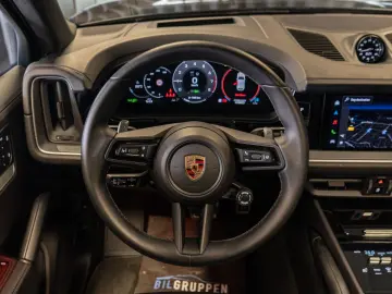 PORSCHE Cayenne S E-Hybrid