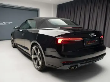 Audi S line Cabriolet 2.0 TDI quattro