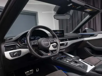 Audi S line Cabriolet 2.0 TDI quattro