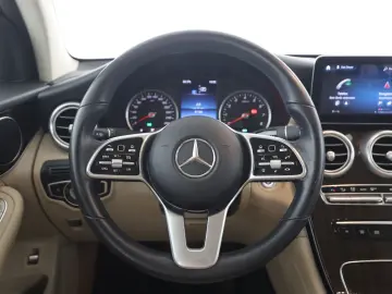 MERCEDES-BENZ GLC 200 4M Coupé MBUX Kamera LED Memory Navi
