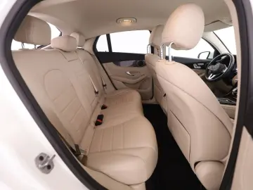 MERCEDES-BENZ GLC 200 4M Coupé MBUX Kamera LED Memory Navi