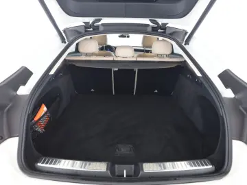 MERCEDES-BENZ GLC 200 4M Coupé MBUX Kamera LED Memory Navi