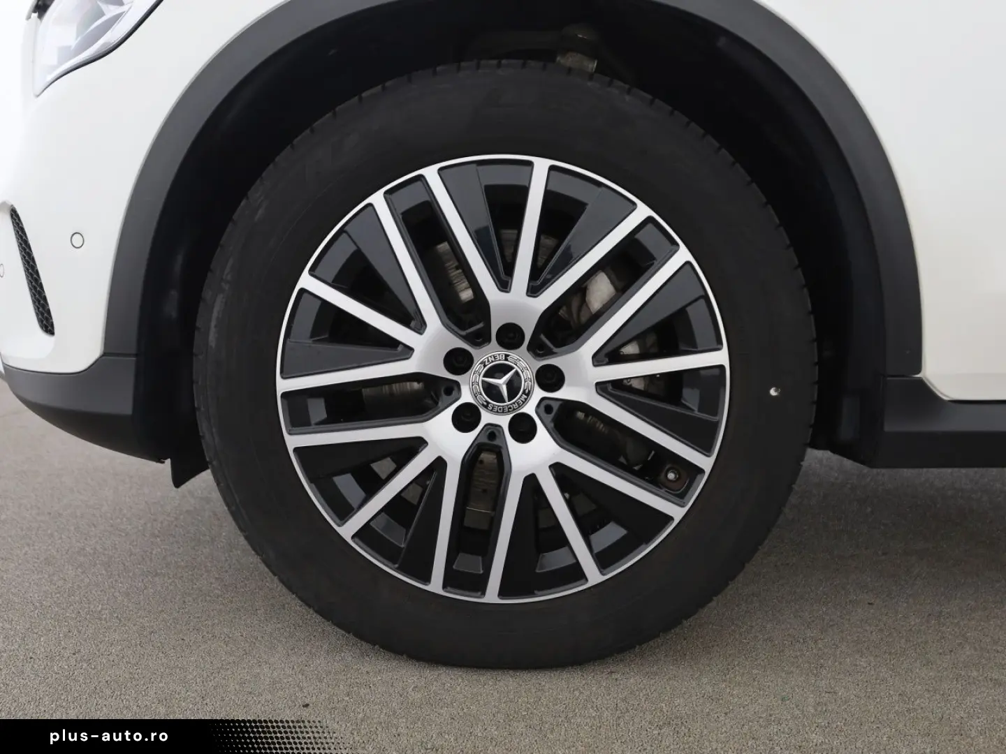 MERCEDES-BENZ GLC 200 4M Coupé MBUX Kamera LED Memory Navi