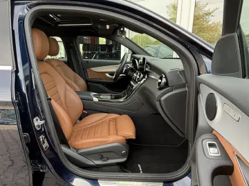 MERCEDES-BENZ GLC 400d 4M 2x AMG LEDER GSHD COMAND A…