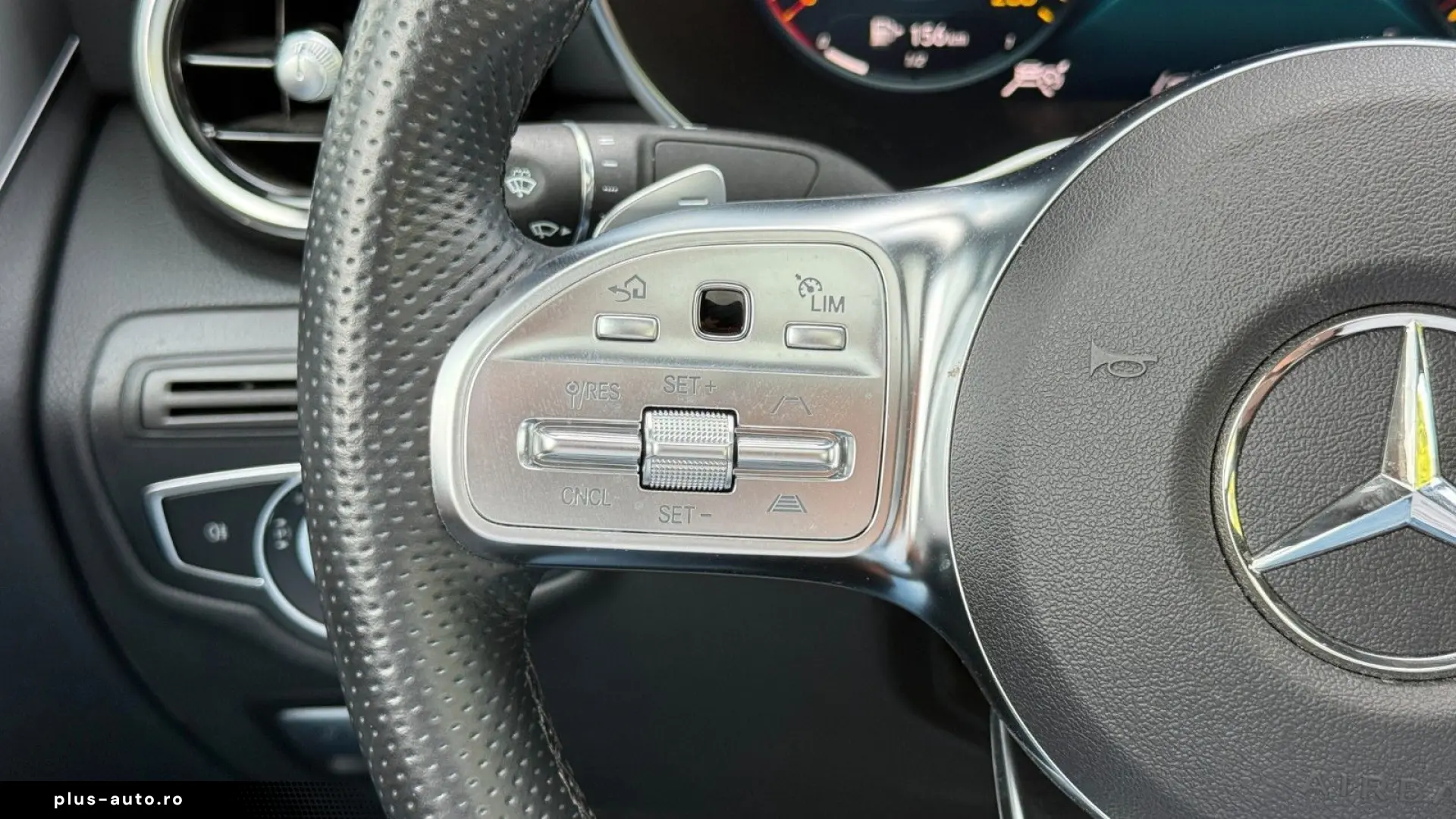 MERCEDES-BENZ GLC 400d 4M 2x AMG LEDER GSHD COMAND A&hellip;