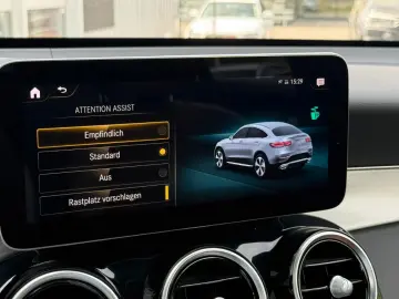 MERCEDES-BENZ GLC 400d 4M 2x AMG LEDER GSHD COMAND A…