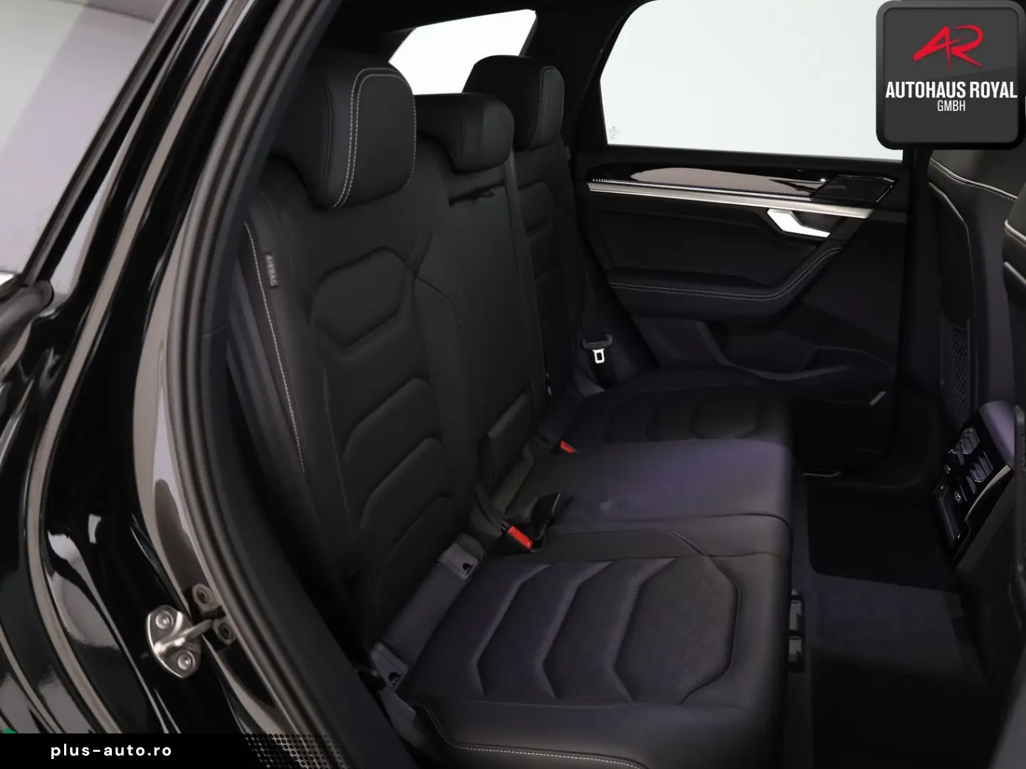 VW Touareg 3.0 TDI 4M R LINE