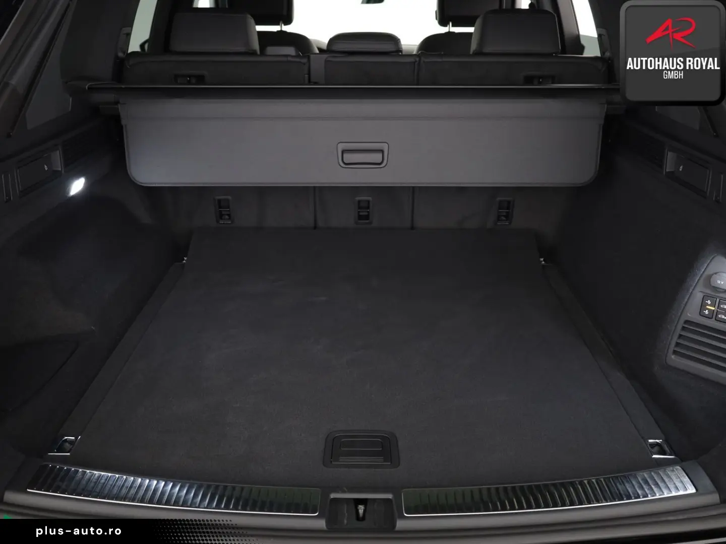 VW Touareg 3.0 TDI 4M R LINE