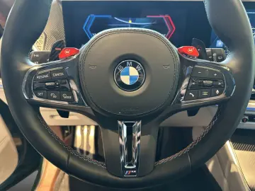 BMW XM DAProf VMax 360  HUD AHK B&W Massage 23  LED