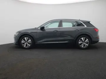 AUDI Q8 e-tron 50 e-tron quattro advanced LED Navi