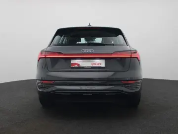 AUDI Q8 e-tron 50 e-tron quattro advanced LED Navi